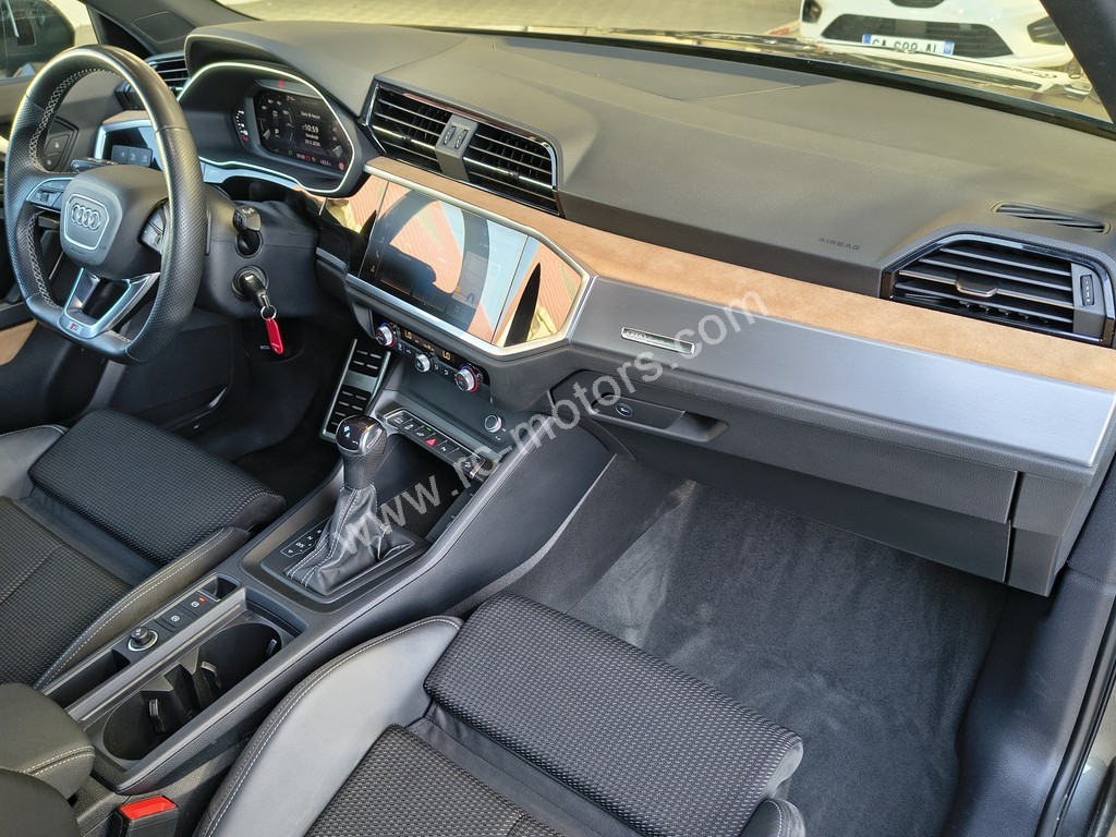 Audi Q3 SUV S Line 45 TFSI e 245