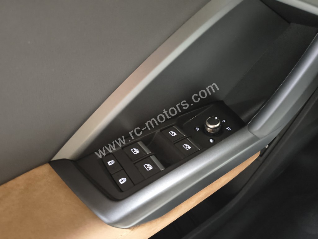 Audi Q3 SUV S Line 45 TFSI e 245